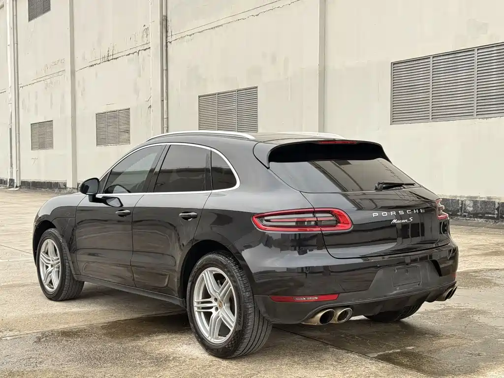 Porsche Macan 2014