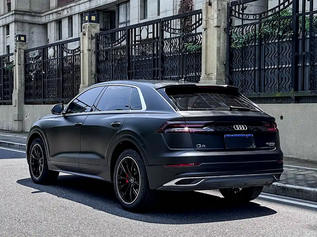 Audi Q8 2020 — фото 4