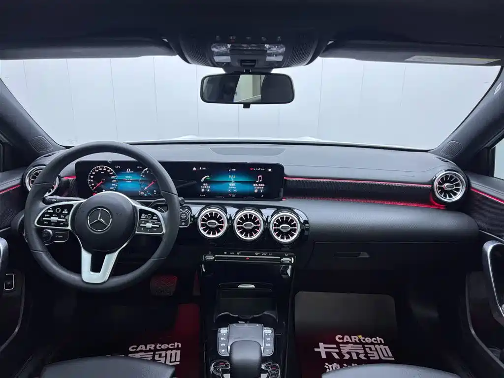 Mercedes-Benz A-Class 2022 — фото 20