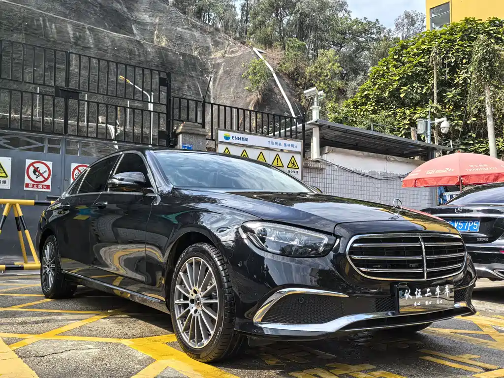 Mercedes-Benz E-Class 2022 — фото 2