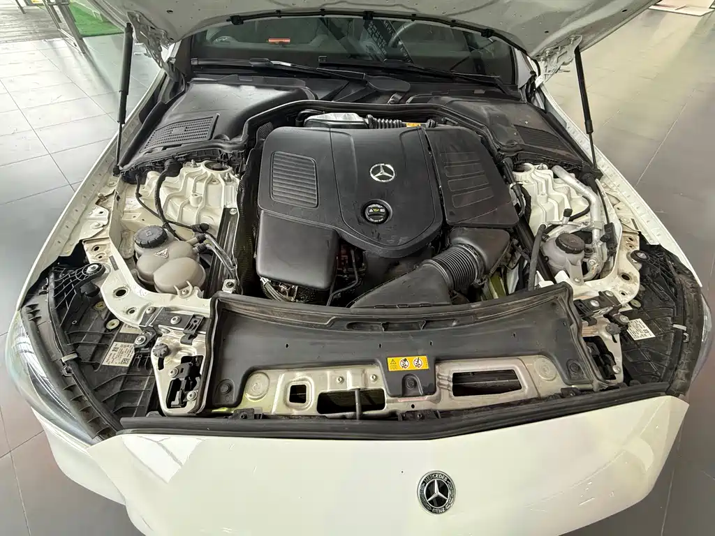 Mercedes-Benz C-Class 2024 — фото 14