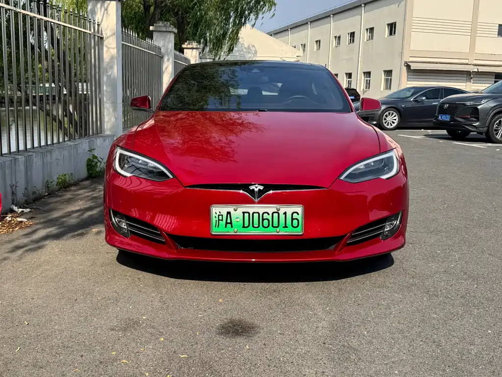 Tesla Model S 2017 — фото 3