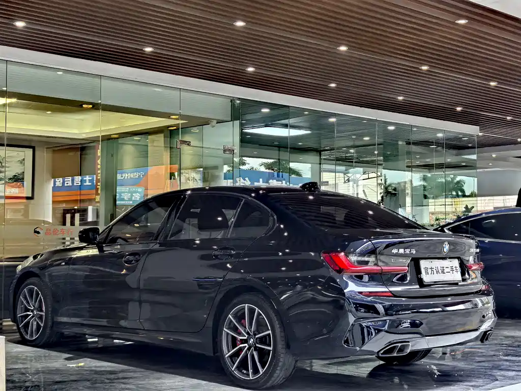 BMW 3 Series 2022 — фото 16