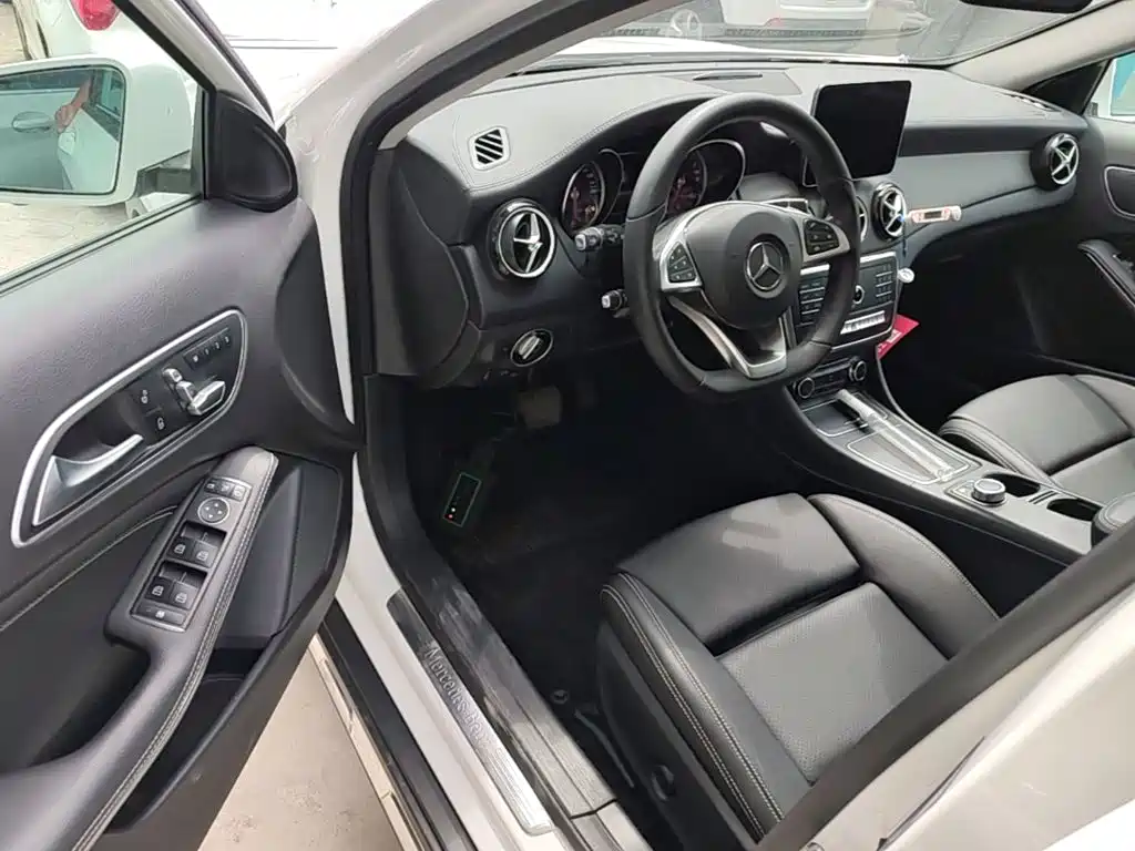Mercedes-Benz GLA 2019 — фото 16
