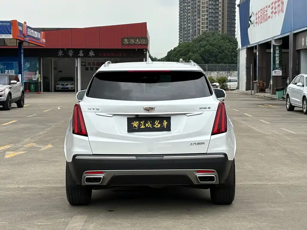 Cadillac XT5 2022 — фото 14