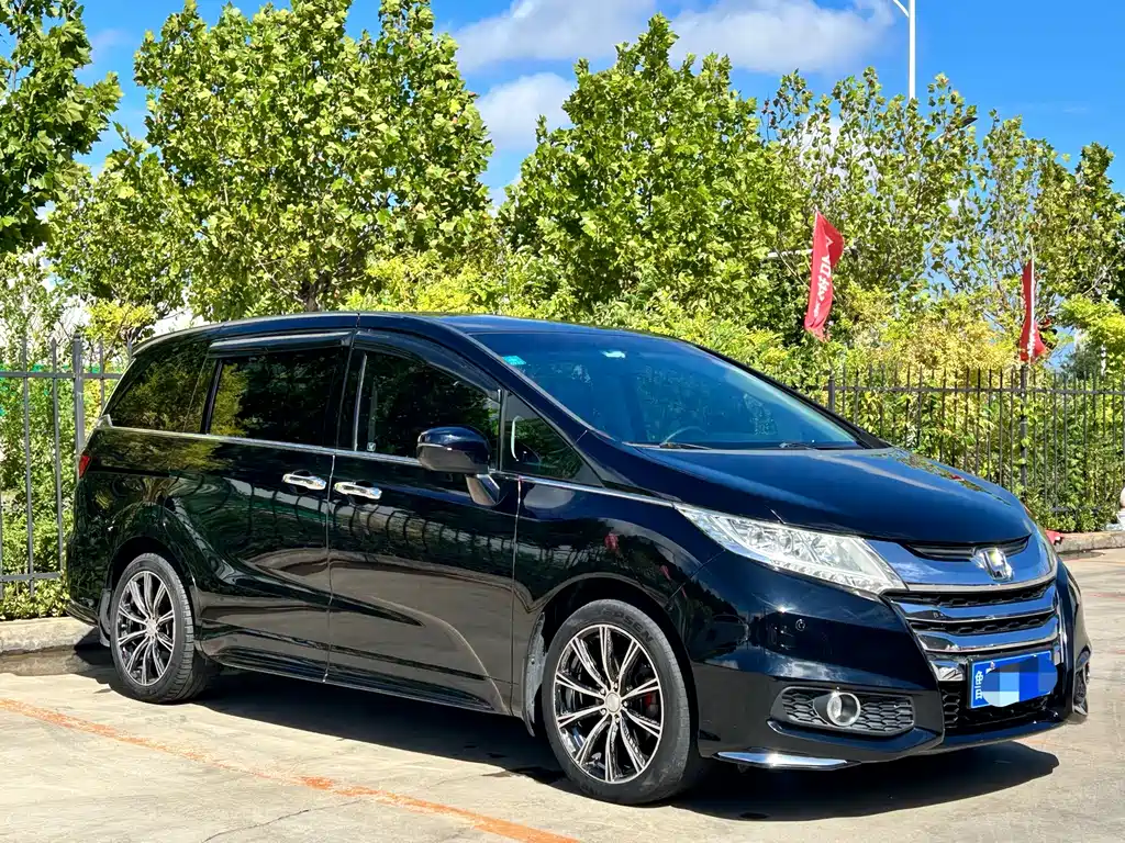 Honda Odyssey 2015 — фото 3