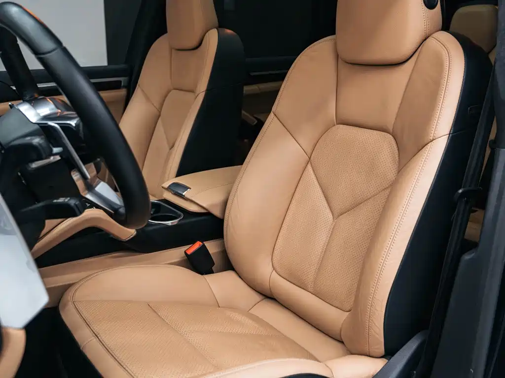 Porsche Cayenne 2017 — фото 20