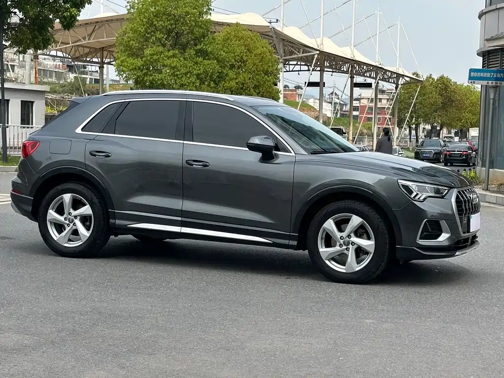 Audi Q3 2020 — фото 3