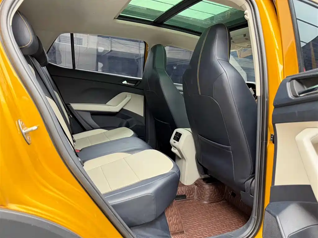 Volkswagen T-Cross 2019 — фото 10