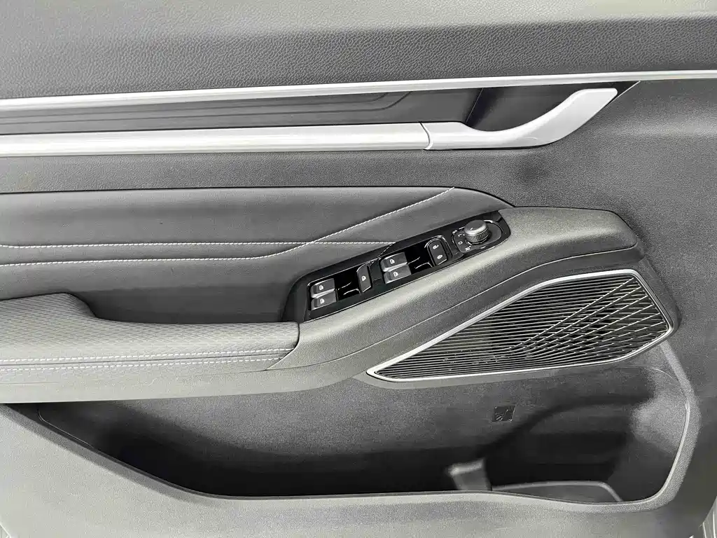 Geely Emgrand 2023 — фото 15