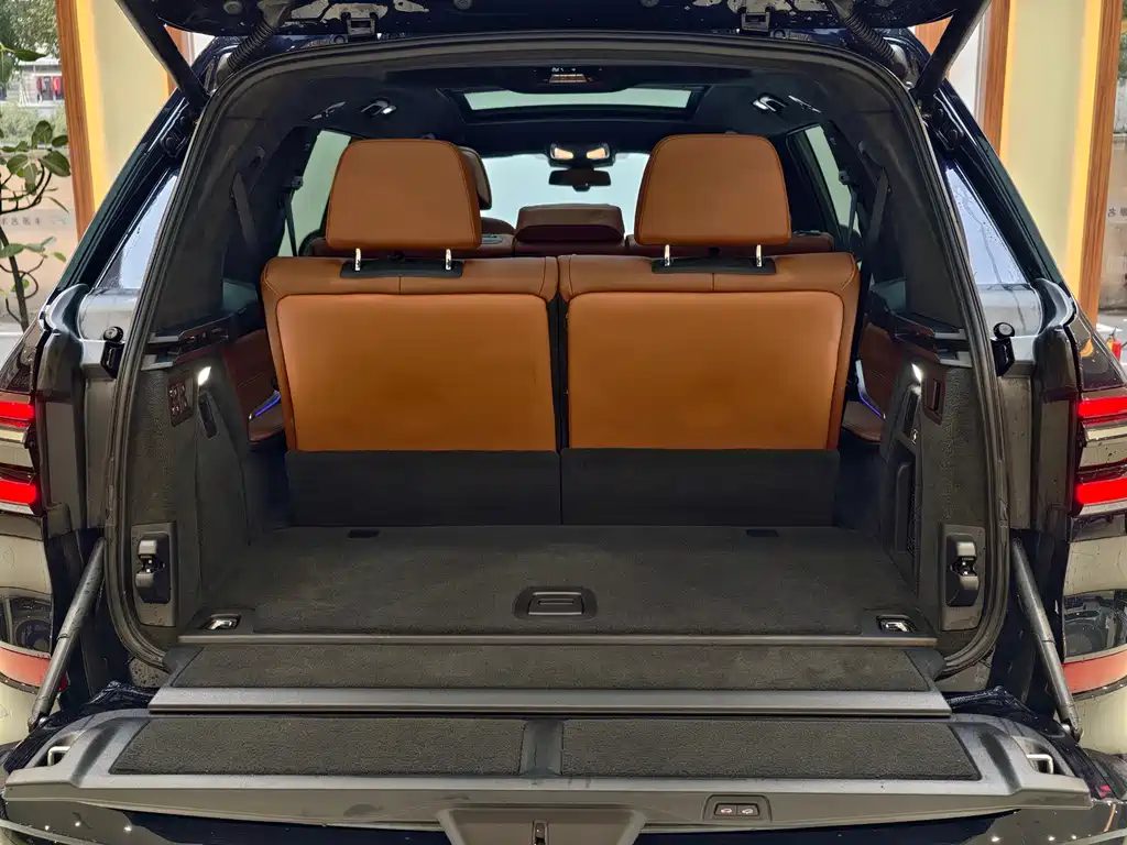 BMW X7 2023 — фото 13