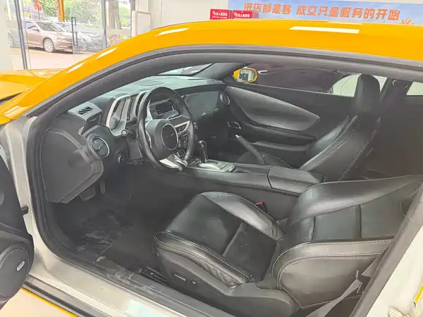 Chevrolet Camaro 2011