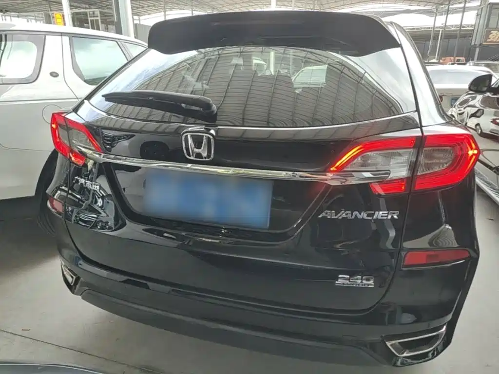 Honda Avancier 2017 — фото 6