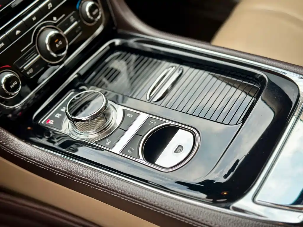 Jaguar XJ 2013 — фото 10