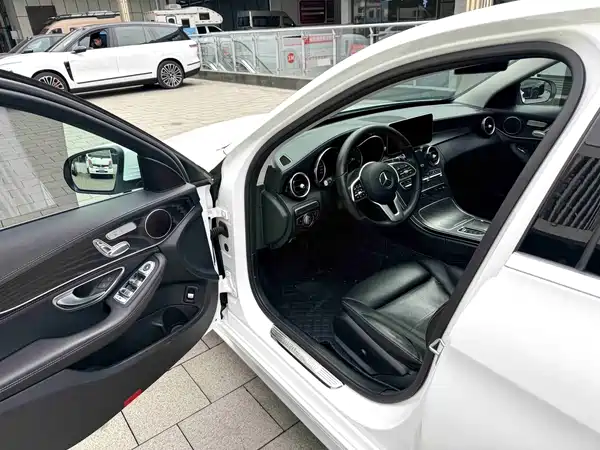 Mercedes-Benz C-Class 2019