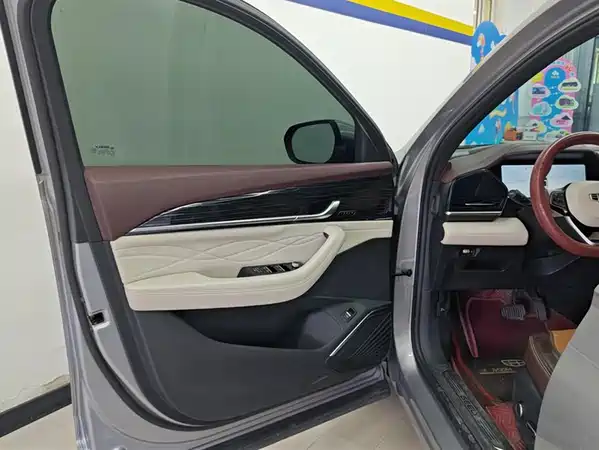Geely Xingyue L 2021