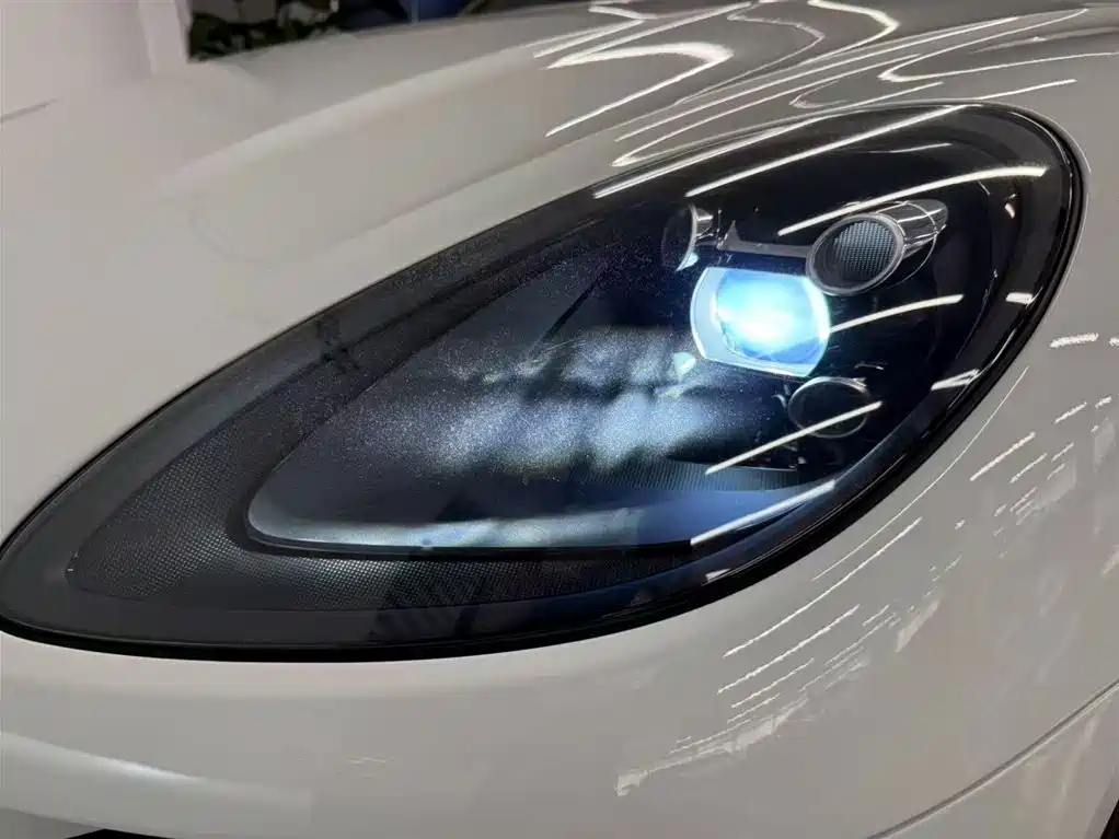 Porsche Macan 2020 — фото 16
