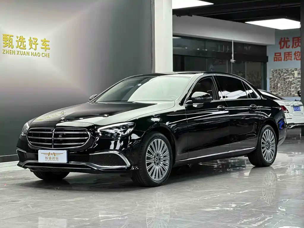 Mercedes-Benz E-Class 2023 — фото 1