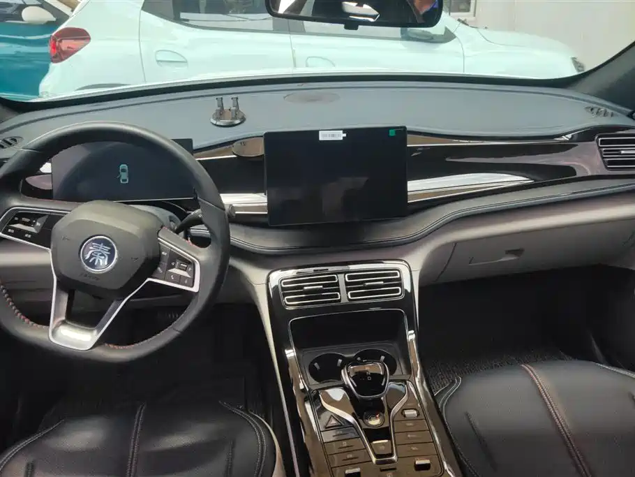 BYD Qin PLUS 2023 — фото 12