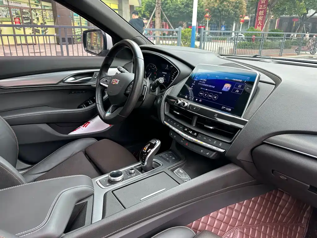 Cadillac CT5 2020 — фото 11