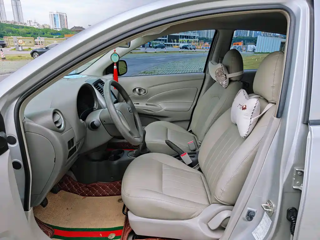 Nissan Sunny 2015 — фото 12