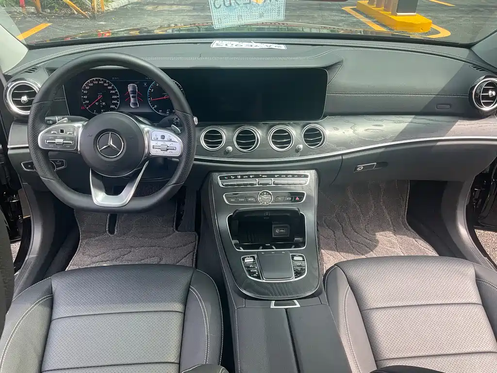 Mercedes-Benz E-Class 2019 — фото 10