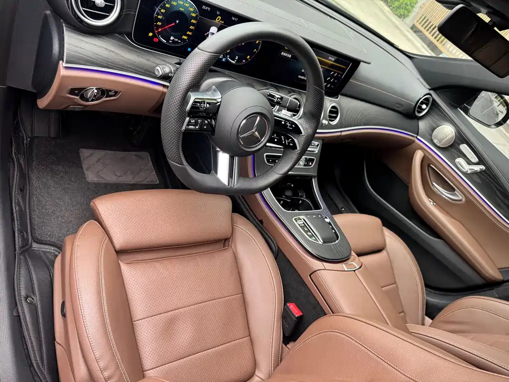 Mercedes-Benz E-Class 2022 — фото 10