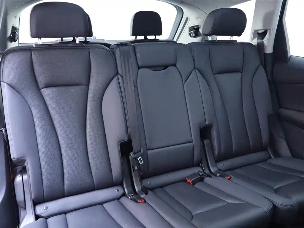Audi Q7 2023 — фото 22