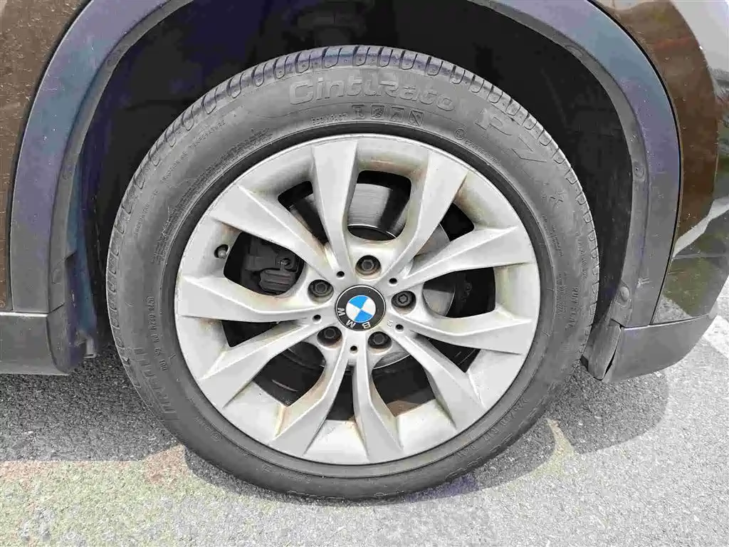 BMW X1 2013 — фото 16