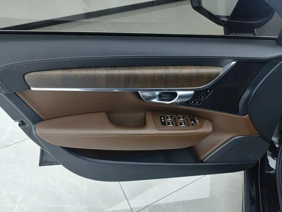 Volvo S90 2023 — фото 7