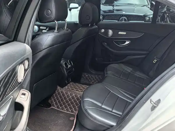 Mercedes-Benz C-Class 2021