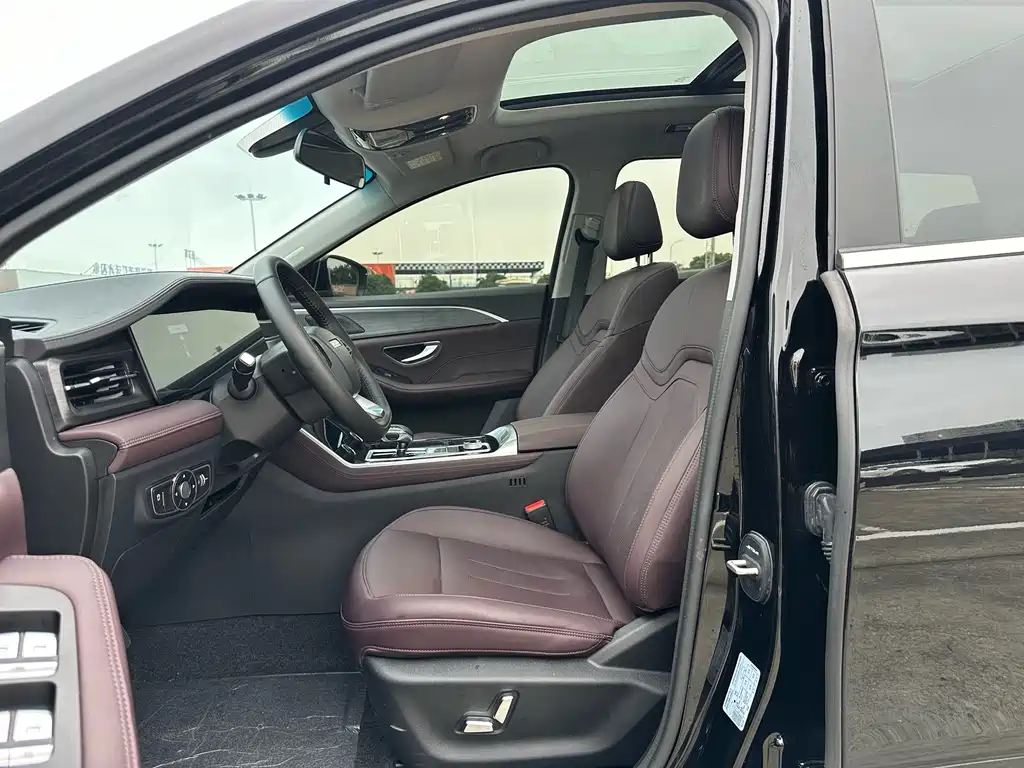 Jetour X90 PLUS 2025 — фото 8