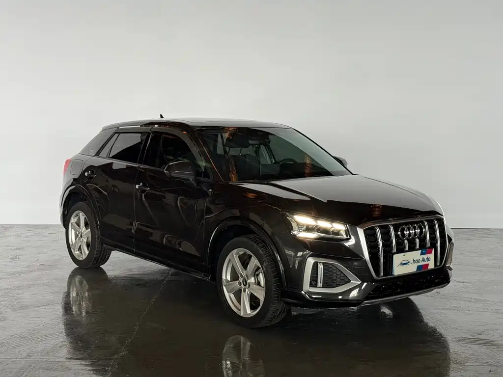 Audi Q2L 2022 — фото 3