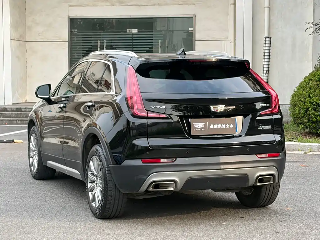 Cadillac XT4 2021 — фото 9