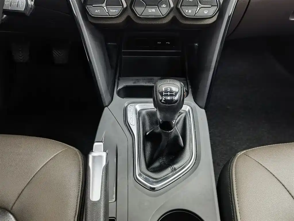 GAC Motor Trumpchi GS4 2017 — фото 13