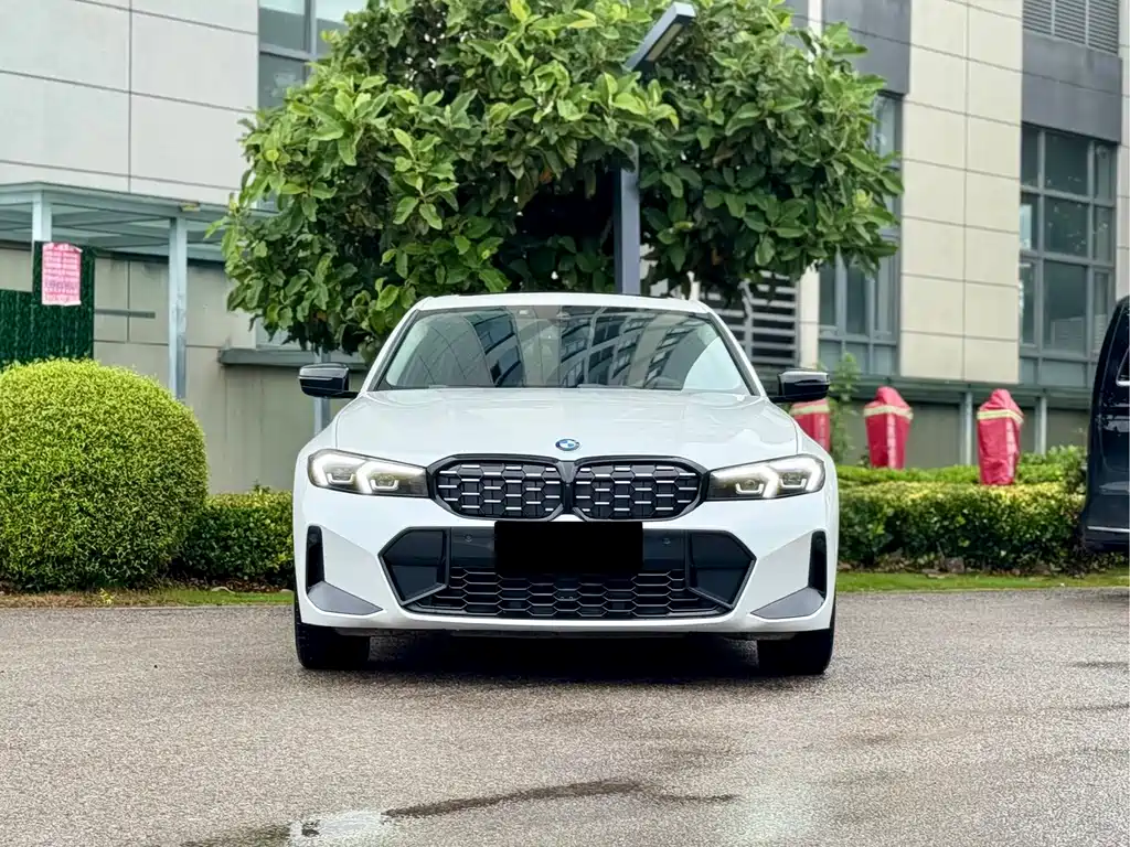 BMW 3 Series 2024