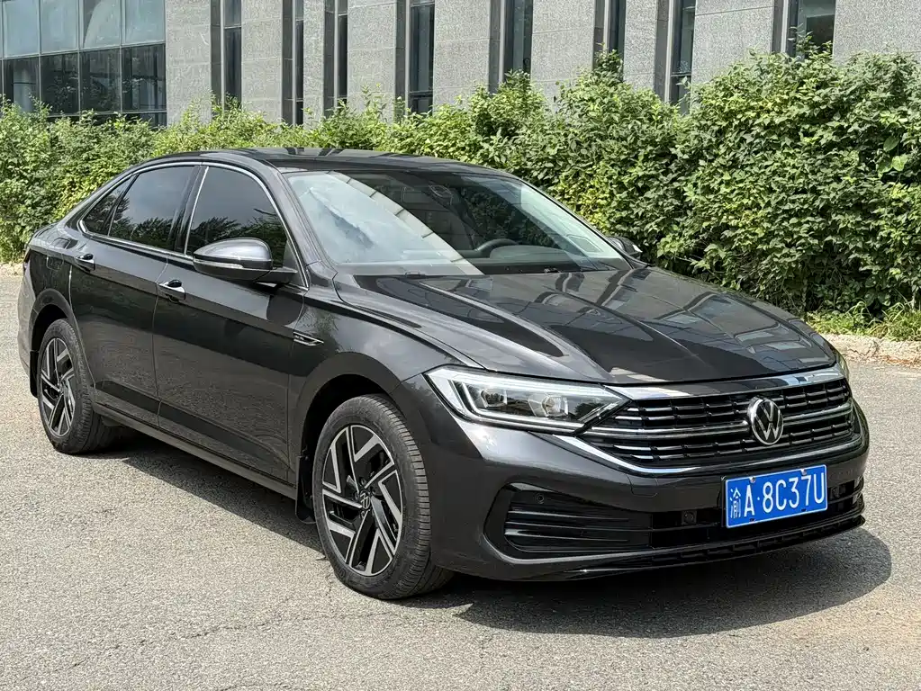 Volkswagen Sagitar 2023