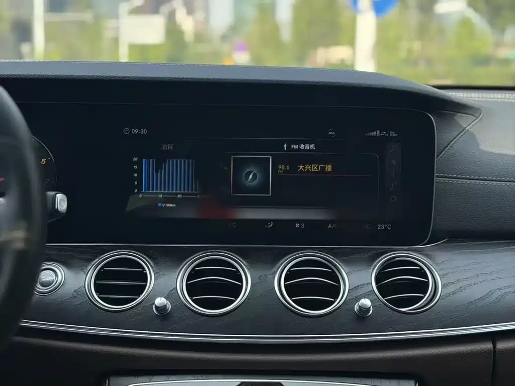 Mercedes-Benz E-Class 2018
