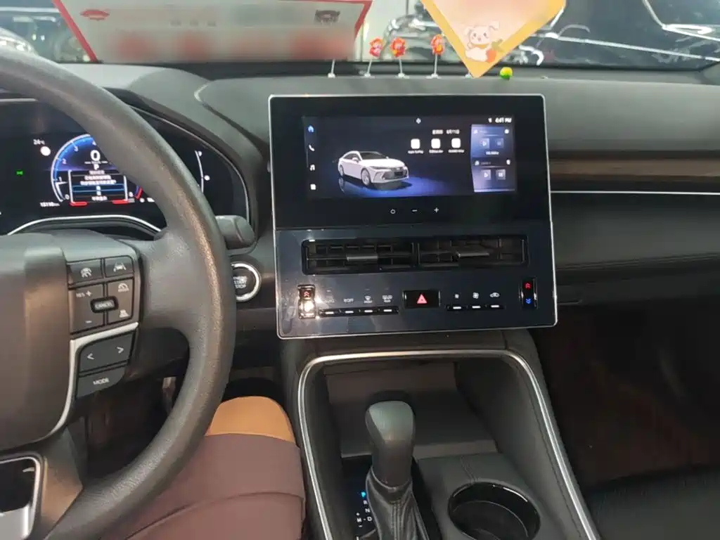 Toyota Avalon 2025 — фото 10
