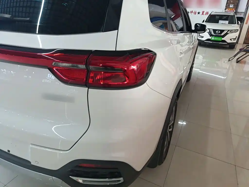 Chery Tiggo 8 2018 — фото 24