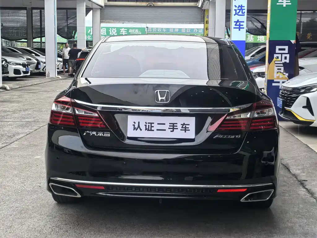 Honda Accord 2018 — фото 5