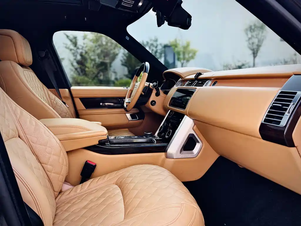Land Rover Range Rover 2021 — фото 14