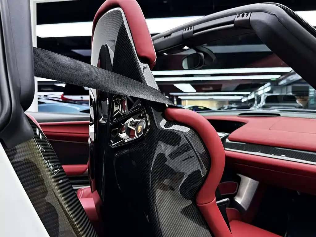 Porsche 918 Spyder 2016 — фото 26