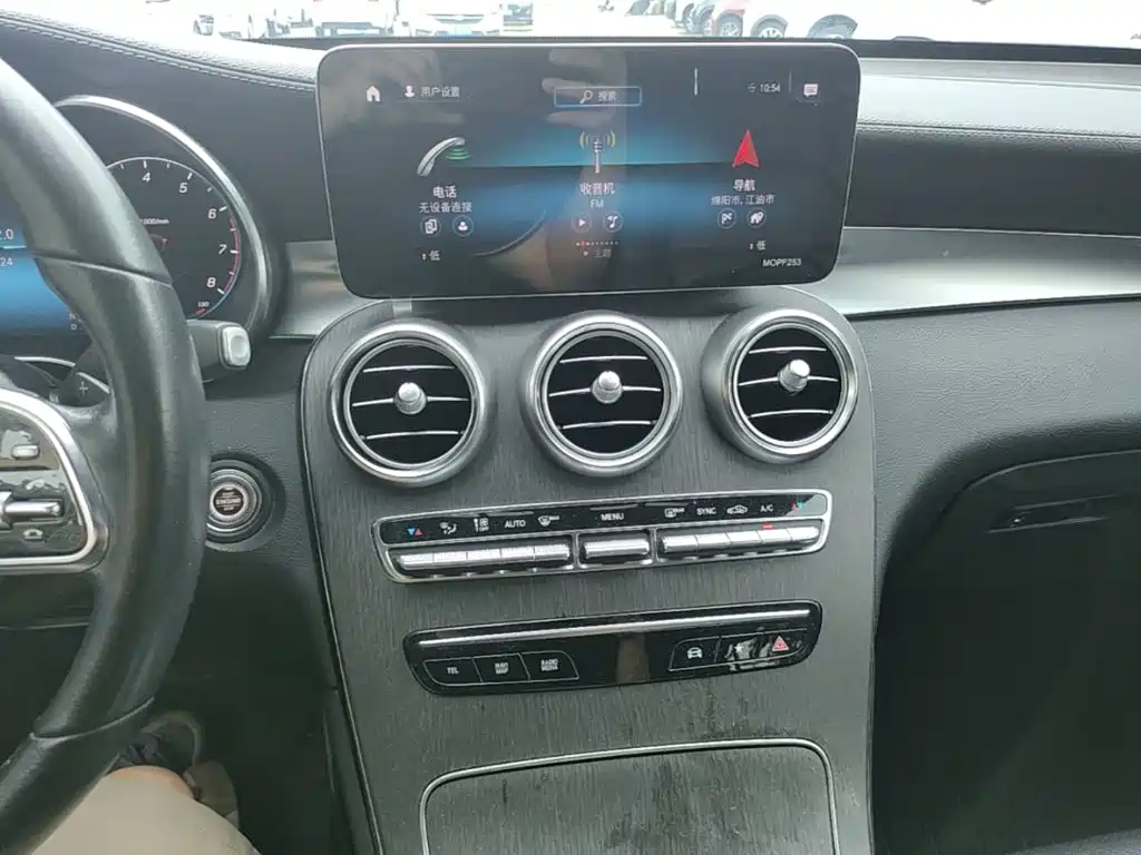 Mercedes-Benz GLC Coupe 2020 — фото 13