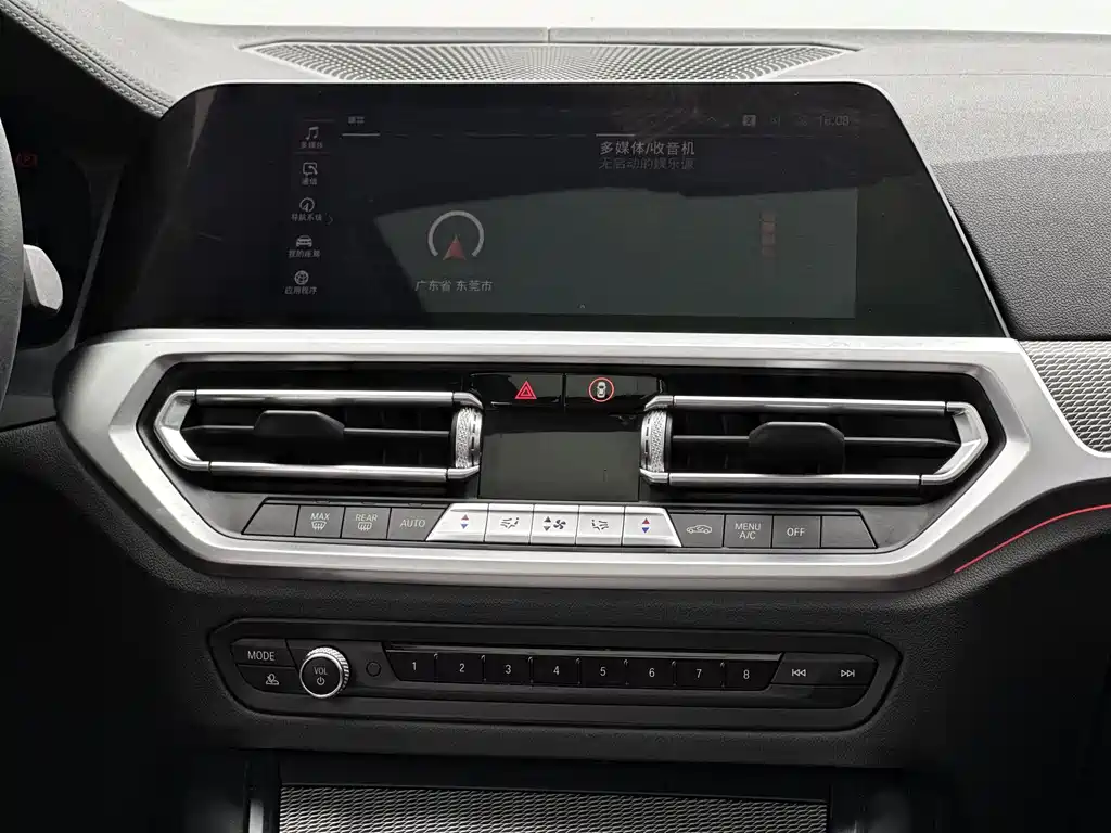 BMW 3 Series 2022 — фото 10
