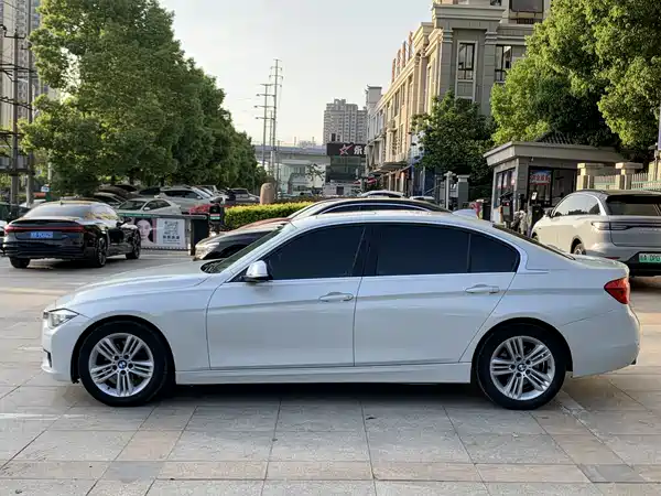 BMW 3 Series 2016