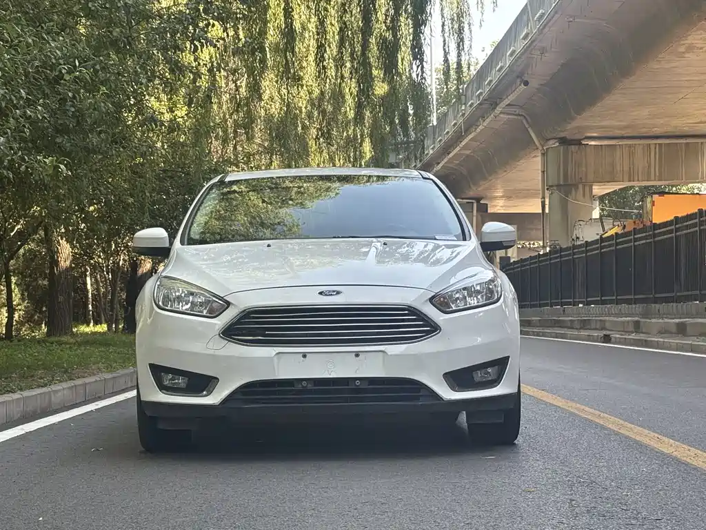 Ford Focus 2017 — фото 2