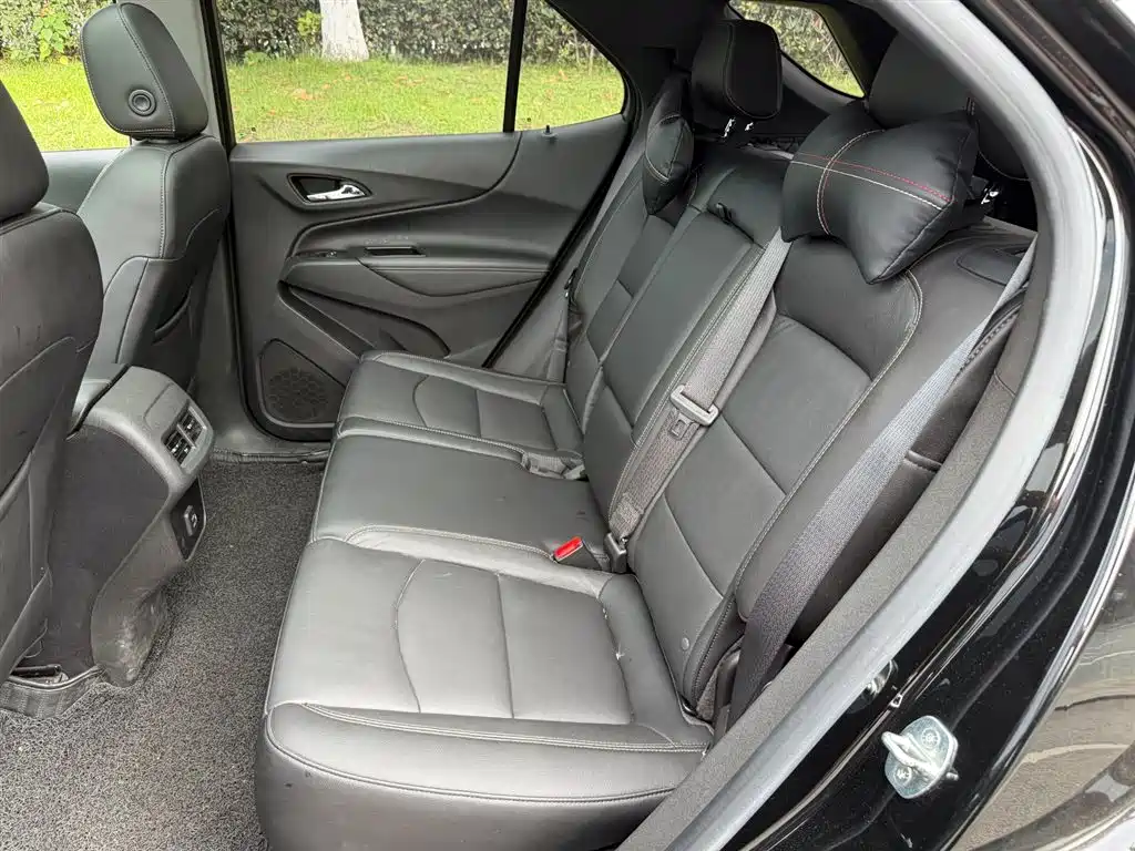 Chevrolet Equinox 2019 — фото 10