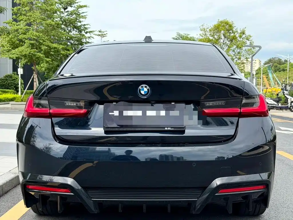 BMW i3 2024 — фото 4