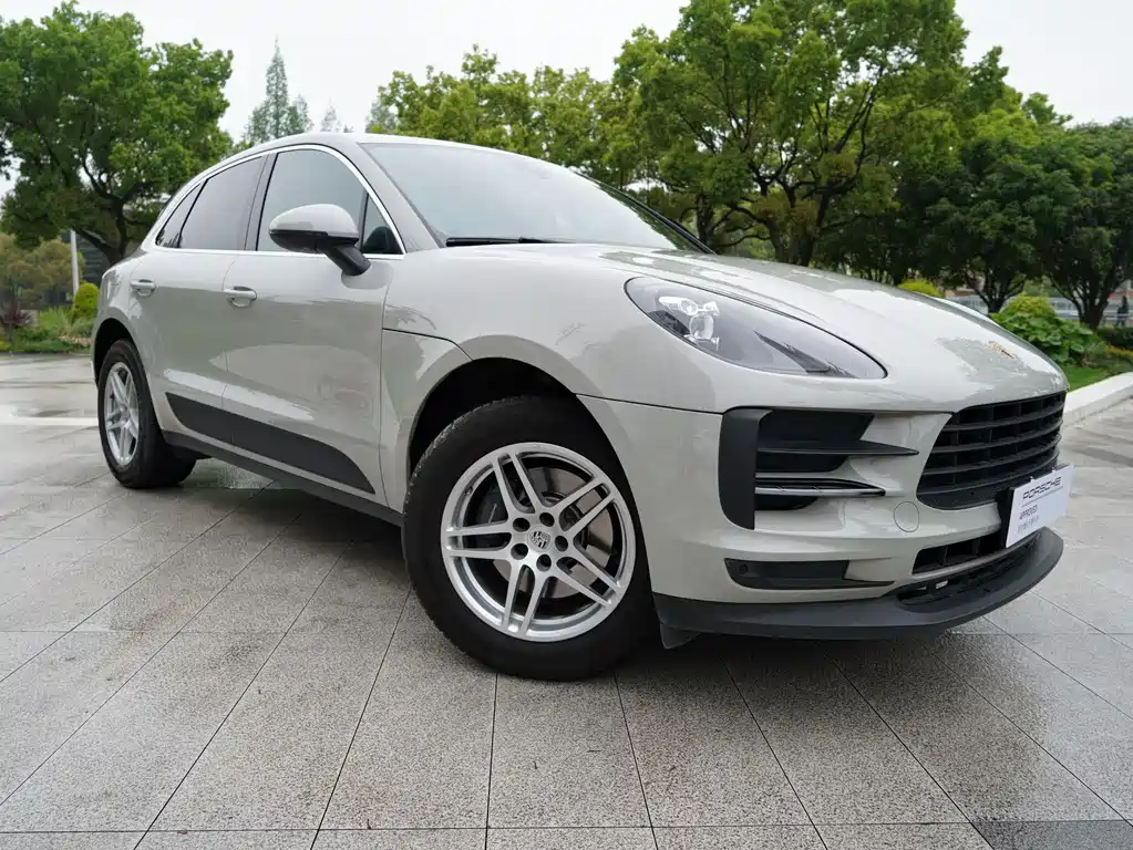 Porsche Macan 2019 — фото 15